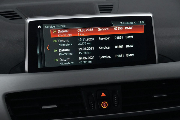 BMW X1 xDrive20i M Sport Facelift Automaat 192 PK | Pano-dak | CarPlay | Acc | HUD| Leder + Verward | Led | Pdc | Dealer onderhouden |