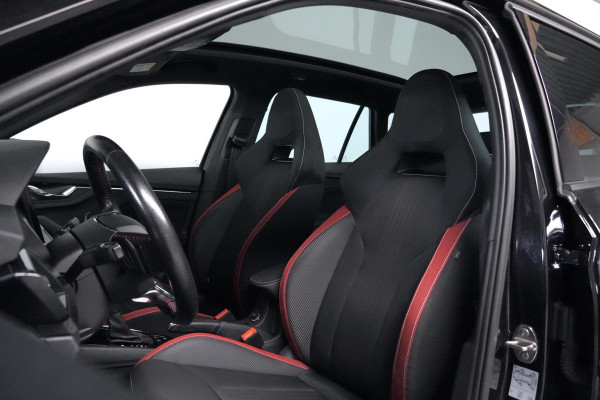 Škoda Kamiq 1.0 TSI Monte Carlo Sport Automaat | Pano-dak | Virtual | CarPlay | Stoelverwarming | Cruise | Camera | Led | Pdc |