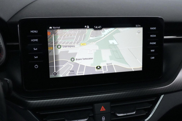 Škoda Kamiq 1.0 TSI Monte Carlo Sport Automaat | Pano-dak | Virtual | CarPlay | Stoelverwarming | Cruise | Camera | Led | Pdc |