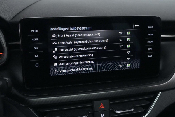 Škoda Kamiq 1.0 TSI Monte Carlo Sport Automaat | Pano-dak | Virtual | CarPlay | Stoelverwarming | Cruise | Camera | Led | Pdc |