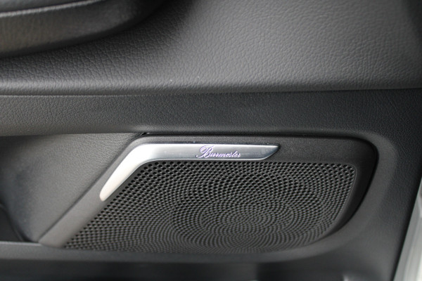 Mercedes-Benz V-Klasse 250d / Aut / Lang / DC / 2x Schuifdeur / Burmester / MBUX (apple carplay) / Vol Opties / NIEUWSTAAT