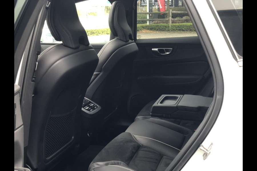 Volvo XC60 2.0 T5 R-Design | Pano, Navi, Stoel+Stuurverw., 360 Camera, Carplay/Android, Leder/Alcant. | Dealeronderhouden | NAP |