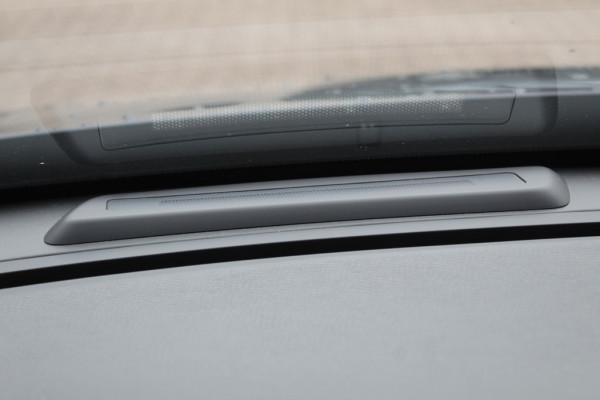 Volvo XC60 2.4 D4 Polar+ / Trekhaak / Panoramadak / Camera / Leder / Keyless / ACC / 18'' / Bliss / Standverwarming / Dodehoek / Navigatie /  Xenon