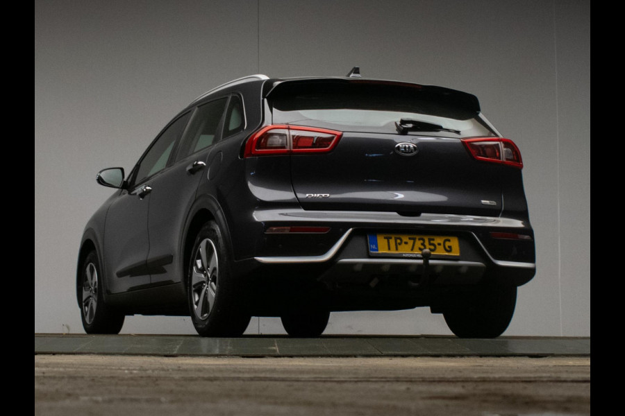 Kia Niro 1.6 GDi Hybrid DynamicLine Sport (NAVI,CAR PLAY,CAMERA,PDC,LED,CRUISE,CLIMATE,TREKHAAK,DAB,SPORTSTOELEN,LM,NETTE STAAT)