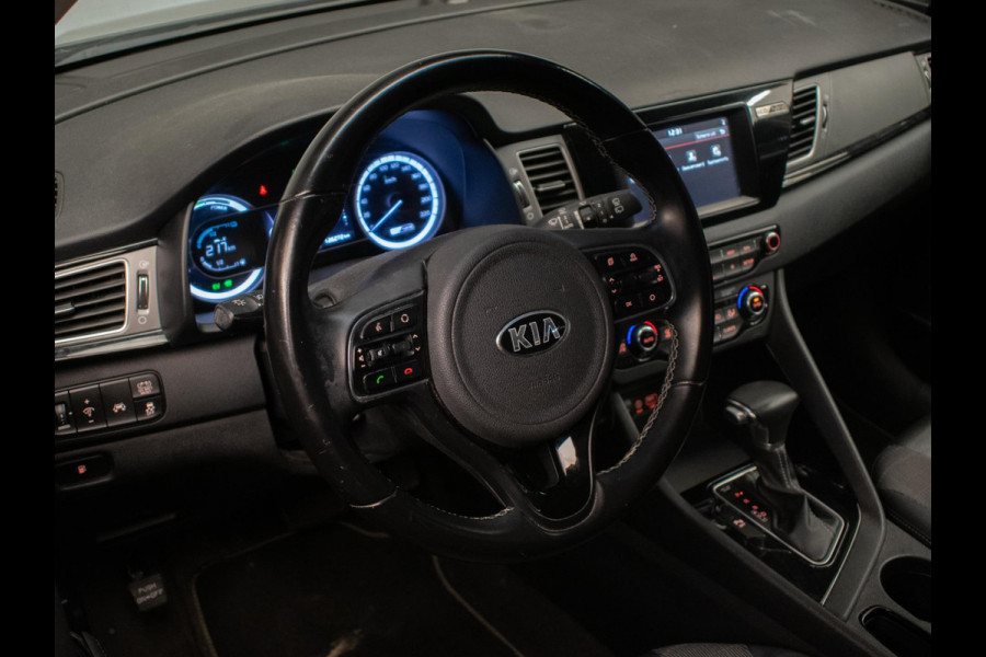 Kia Niro 1.6 GDi Hybrid DynamicLine Sport (NAVI,CAR PLAY,CAMERA,PDC,LED,CRUISE,CLIMATE,TREKHAAK,DAB,SPORTSTOELEN,LM,NETTE STAAT)
