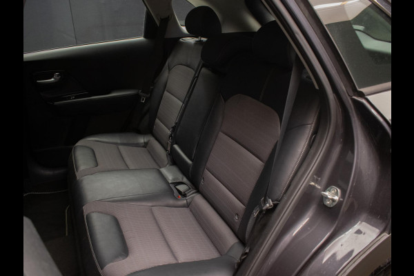 Kia Niro 1.6 GDi Hybrid DynamicLine Sport (NAVI,CAR PLAY,CAMERA,PDC,LED,CRUISE,CLIMATE,TREKHAAK,DAB,SPORTSTOELEN,LM,NETTE STAAT)