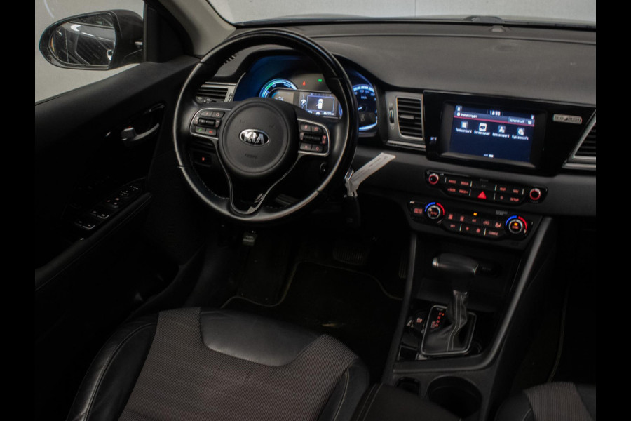Kia Niro 1.6 GDi Hybrid DynamicLine Sport (NAVI,CAR PLAY,CAMERA,PDC,LED,CRUISE,CLIMATE,TREKHAAK,DAB,SPORTSTOELEN,LM,NETTE STAAT)
