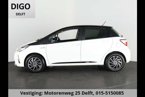 Toyota Yaris 1.5 HYBRID BI-TONE GARANTIE 4-2030! CAMER. DEALERAUTO ! PDC . GARANTIE TOT 04-2030