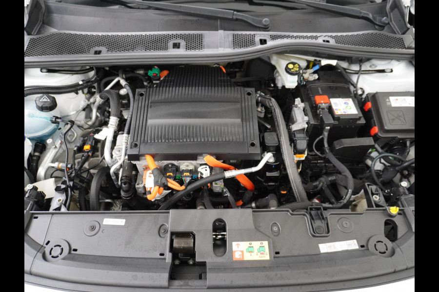 Peugeot e-208 EV Active Pack 50kWh Apple Carplay Android Auto Navi Ecc Cruise Control Pdc Bluetooth DAB+ 1e Eigenaar Origineel Nederlandse Auto