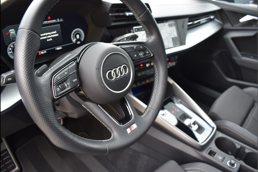 Audi A3 Sportback 40 TFSI e S-Line Pano Sfeer Carbon Navi Keyless 18 Inch