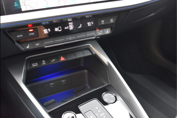 Audi A3 Sportback 40 TFSI e S-Line Pano Sfeer Carbon Navi Keyless 18 Inch