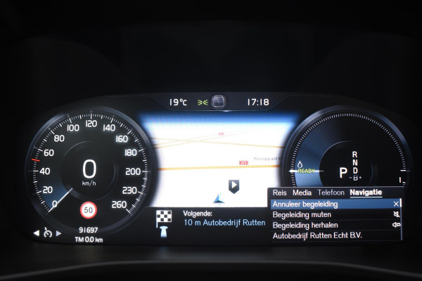 Volvo XC40 T5 262PK Automaat Plug-in Hybrid Inscription / Navigatie / Leren bekleding / Parkeersensoren v+a / Achteruitrijcamera / Cruise Control / Elektrische achterklep / 19" LM-Velgen