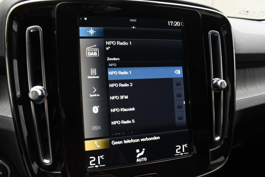 Volvo XC40 T5 262PK Automaat Plug-in Hybrid Inscription / Navigatie / Leren bekleding / Parkeersensoren v+a / Achteruitrijcamera / Cruise Control / Elektrische achterklep / 19" LM-Velgen