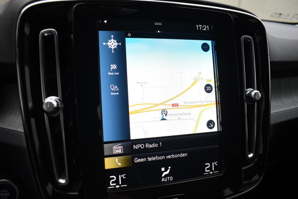 Volvo XC40 T5 262PK Automaat Plug-in Hybrid Inscription / Navigatie / Leren bekleding / Parkeersensoren v+a / Achteruitrijcamera / Cruise Control / Elektrische achterklep / 19" LM-Velgen
