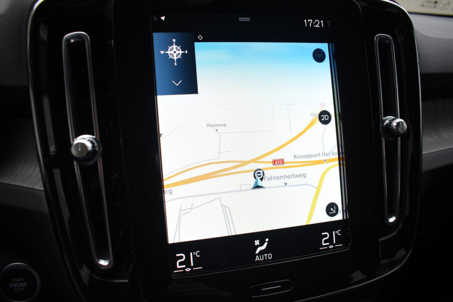 Volvo XC40 T5 262PK Automaat Plug-in Hybrid Inscription / Navigatie / Leren bekleding / Parkeersensoren v+a / Achteruitrijcamera / Cruise Control / Elektrische achterklep / 19" LM-Velgen