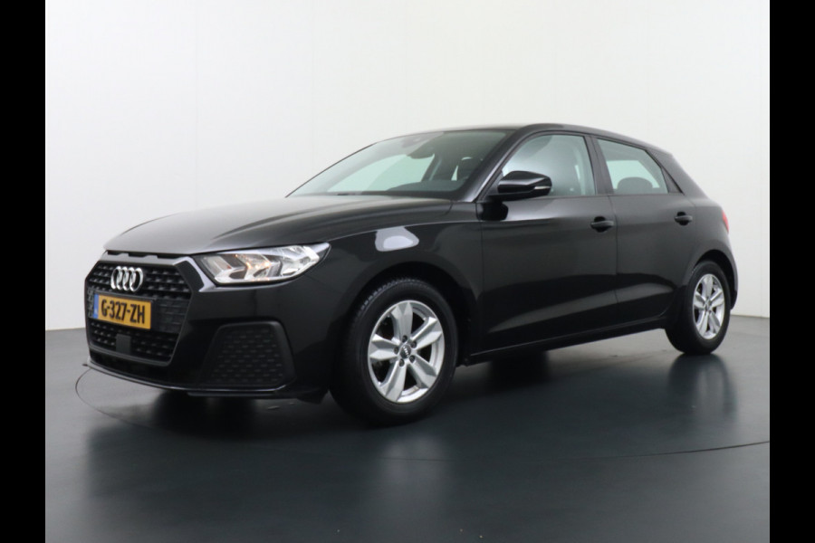 Audi A1 Sportback 30TFSI 116PK Virtual Cockpit Apple Carplay Android Auto Navi Airco Cruise Control Pro Line Bluetooth Isofix Rijstrooksensor Origineel Nederlandse Auto Audi A1 Sportback 30TFSI 116PK Virtual Cockpit Apple Carplay Android Auto Navi Airco Cruise Control Pro Line Bluetooth Isofix Rijstrooksensor Origineel Nederlandse Auto