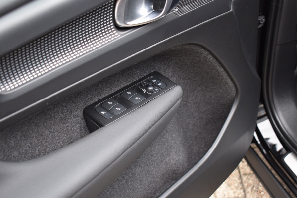 Volvo XC40 1.5 T4 Recharge R-Design 211 Pk Pano Navi Leder Camera Full Led Keyless 19 Inch