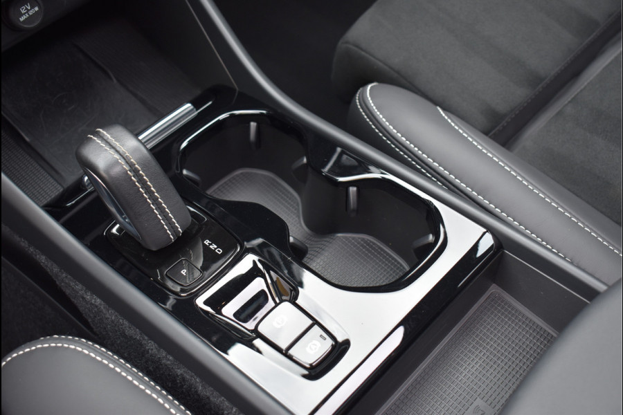 Volvo XC40 1.5 T4 Recharge R-Design 211 Pk Pano Navi Leder Camera Full Led Keyless 19 Inch
