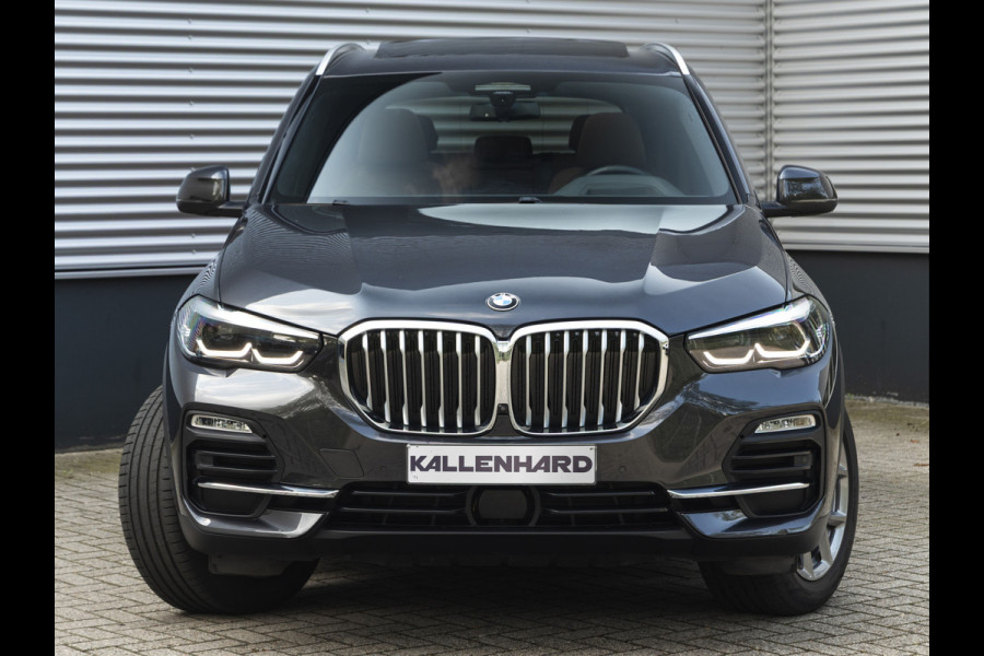 BMW X5 xDrive45e - Pano - Trekhaak - Stoelventilatie - Achteras Besturing - Driving Ass Prof