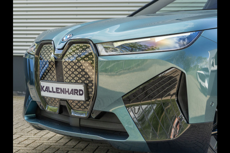 BMW iX M60 - Pano - Bowers & Wilkins - Trekhaak - Stoelventilatie