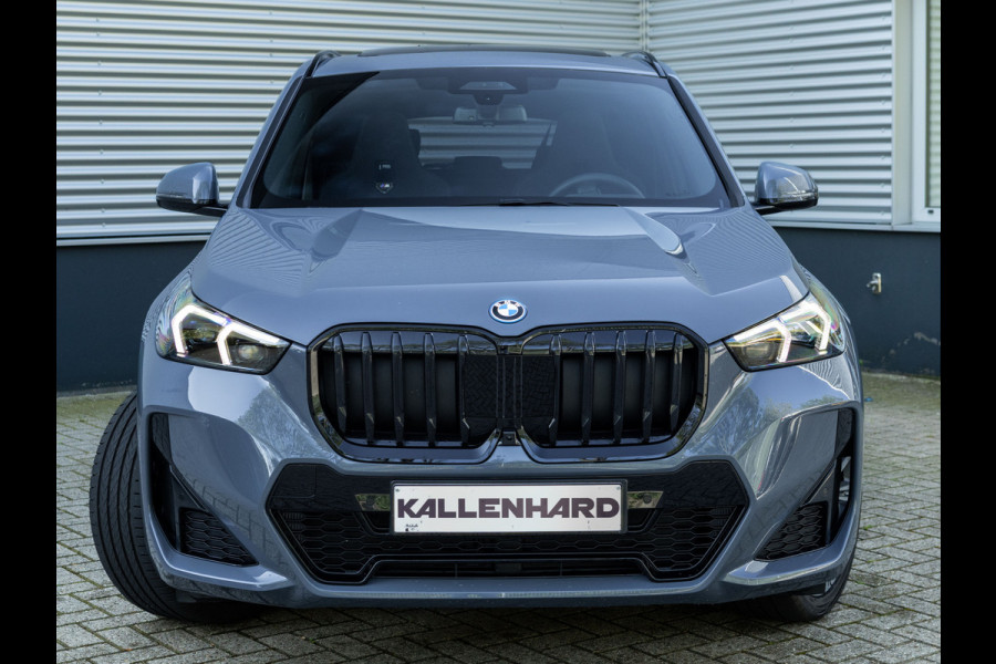 BMW X1 xDrive30e M-Sport Pro - M-Zetels - Full-Option - NP76.000