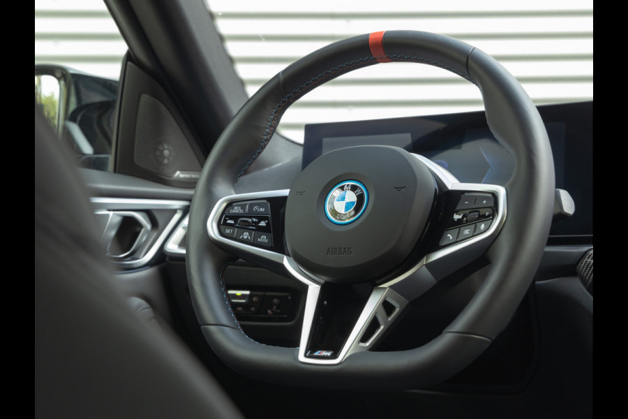 BMW i4 M50 xDrive - Facelift - Memoryzetels - Driving Ass Prof - Harman Kardon BMW i4 M50 xDrive - Facelift - Memoryzetels - Driving Ass Prof - Harman Kardon
