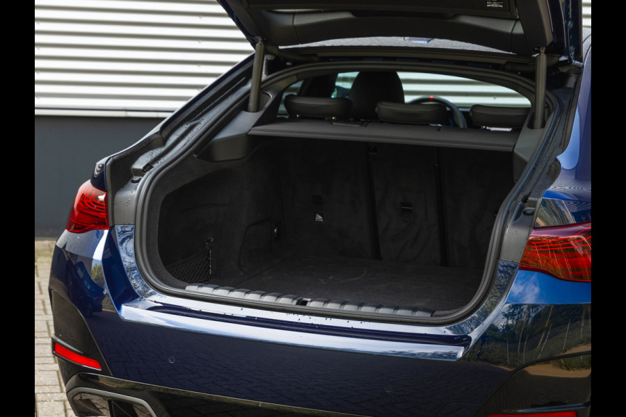 BMW i4 M50 xDrive - Facelift - Memoryzetels - Driving Ass Prof - Harman Kardon BMW i4 M50 xDrive - Facelift - Memoryzetels - Driving Ass Prof - Harman Kardon