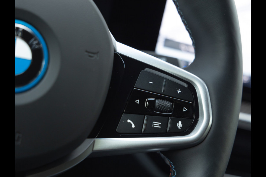 BMW i4 M50 xDrive - Facelift - Memoryzetels - Driving Ass Prof - Harman Kardon BMW i4 M50 xDrive - Facelift - Memoryzetels - Driving Ass Prof - Harman Kardon