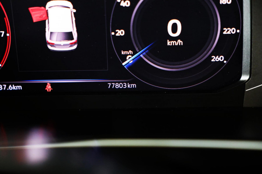 Volkswagen Tiguan 2.0 TSI 4Motion R Line / 190 Pk / Digital Cockpit / Acc / Lane Assist / Open Pano / Led / Trekhaak / Pdc / 19 In