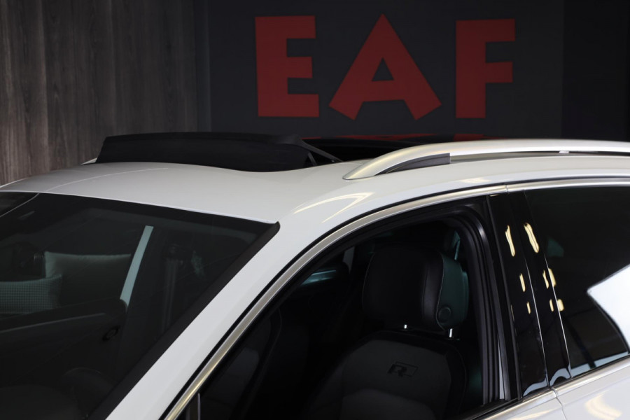 Volkswagen Tiguan 2.0 TSI 4Motion R Line / 190 Pk / Digital Cockpit / Acc / Lane Assist / Open Pano / Led / Trekhaak / Pdc / 19 In