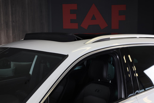 Volkswagen Tiguan 2.0 TSI 4Motion R Line / 190 Pk / Digital Cockpit / Acc / Lane Assist / Open Pano / Led / Trekhaak / Pdc / 19 In