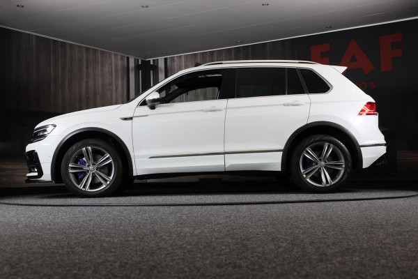 Volkswagen Tiguan 2.0 TSI 4Motion R Line / 190 Pk / Digital Cockpit / Acc / Lane Assist / Open Pano / Led / Trekhaak / Pdc / 19 In