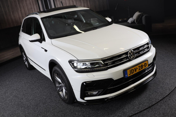 Volkswagen Tiguan 2.0 TSI 4Motion R Line / 190 Pk / Digital Cockpit / Acc / Lane Assist / Open Pano / Led / Trekhaak / Pdc / 19 In
