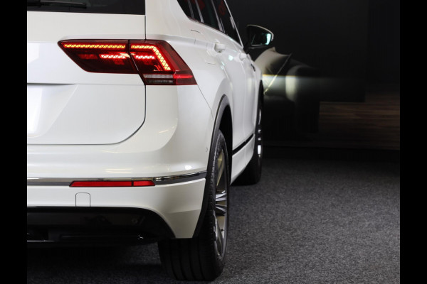 Volkswagen Tiguan 2.0 TSI 4Motion R Line / 190 Pk / Digital Cockpit / Acc / Lane Assist / Open Pano / Led / Trekhaak / Pdc / 19 In
