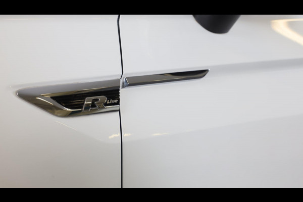Volkswagen Tiguan 2.0 TSI 4Motion R Line / 190 Pk / Digital Cockpit / Acc / Lane Assist / Open Pano / Led / Trekhaak / Pdc / 19 In