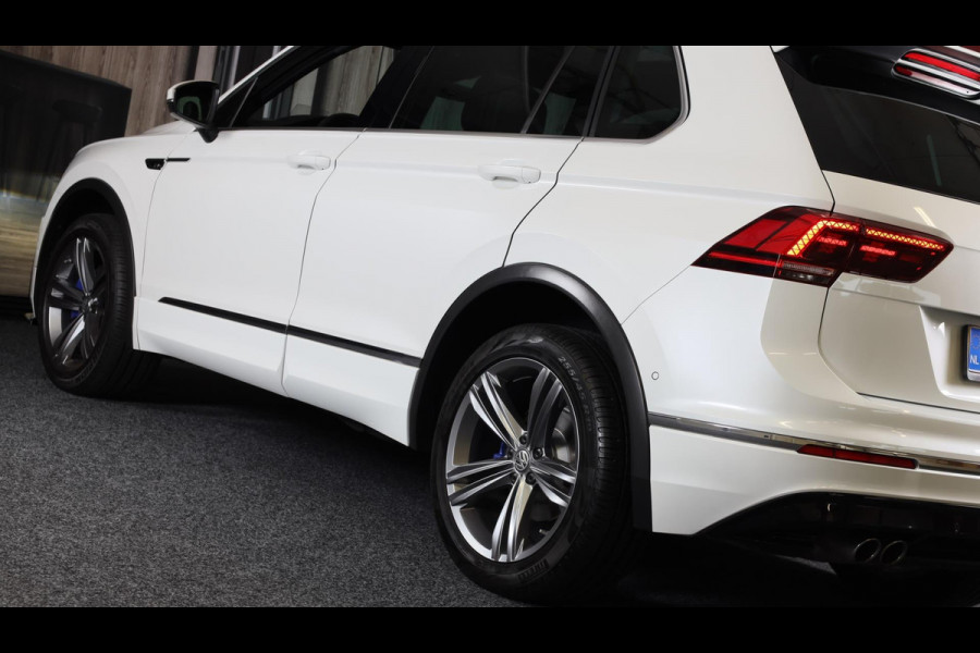 Volkswagen Tiguan 2.0 TSI 4Motion R Line / 190 Pk / Digital Cockpit / Acc / Lane Assist / Open Pano / Led / Trekhaak / Pdc / 19 In