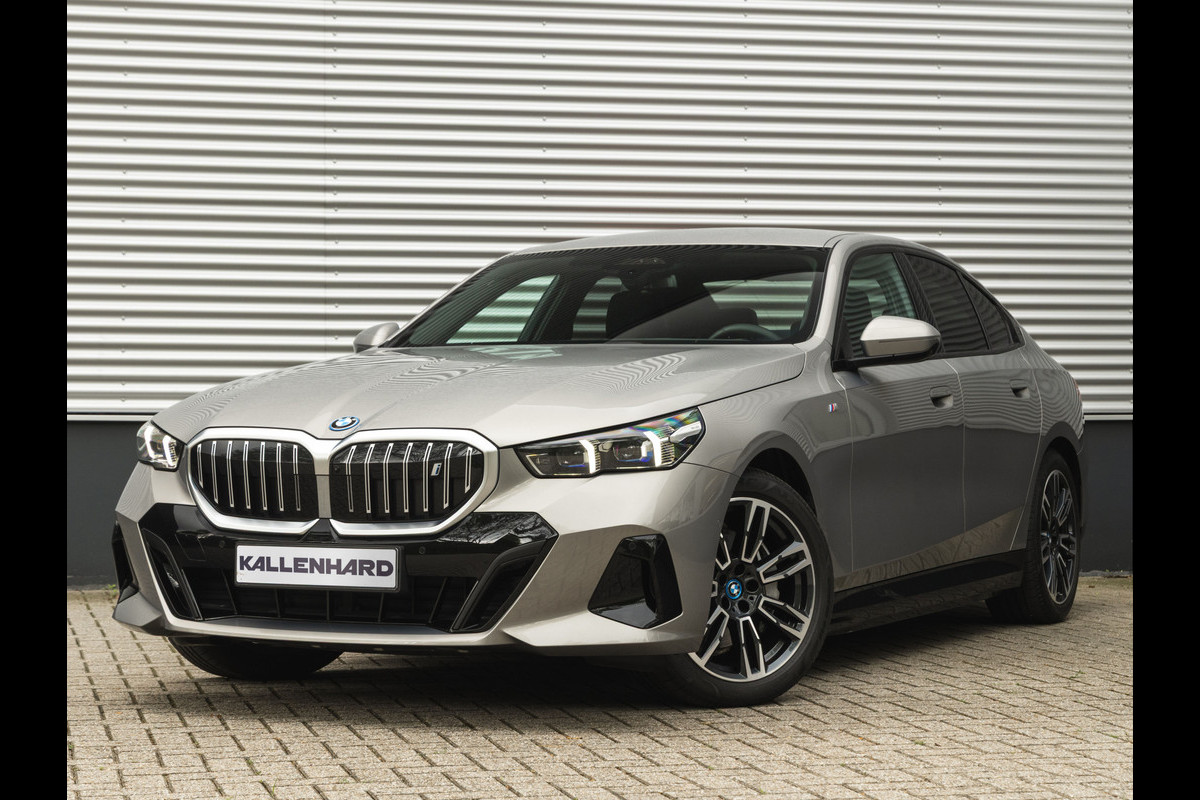 BMW i5 xDrive40 M-Sport - Onderstel Prof - Trekhaak - Bowers & Wilkins - Driving Ass Prof