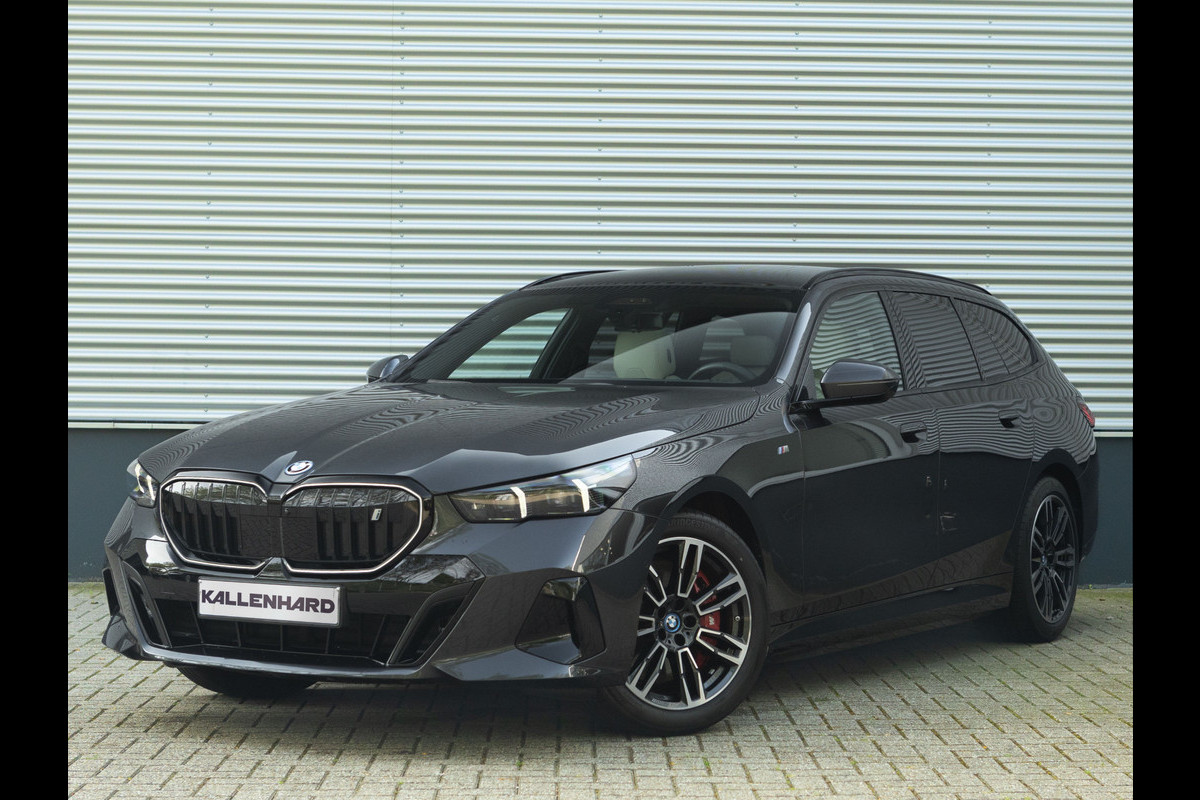 BMW i5 Touring eDrive40 M-Sport Pro - Onderstel Prof - Pano - Trekhaak - Driving Ass Prof