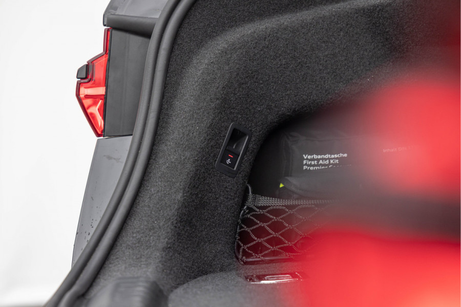 Audi A6 Limousine 55 TFSI-e 367pk Quattro S-line Pano B&O HuD HD-Matrix Comfortstoelen