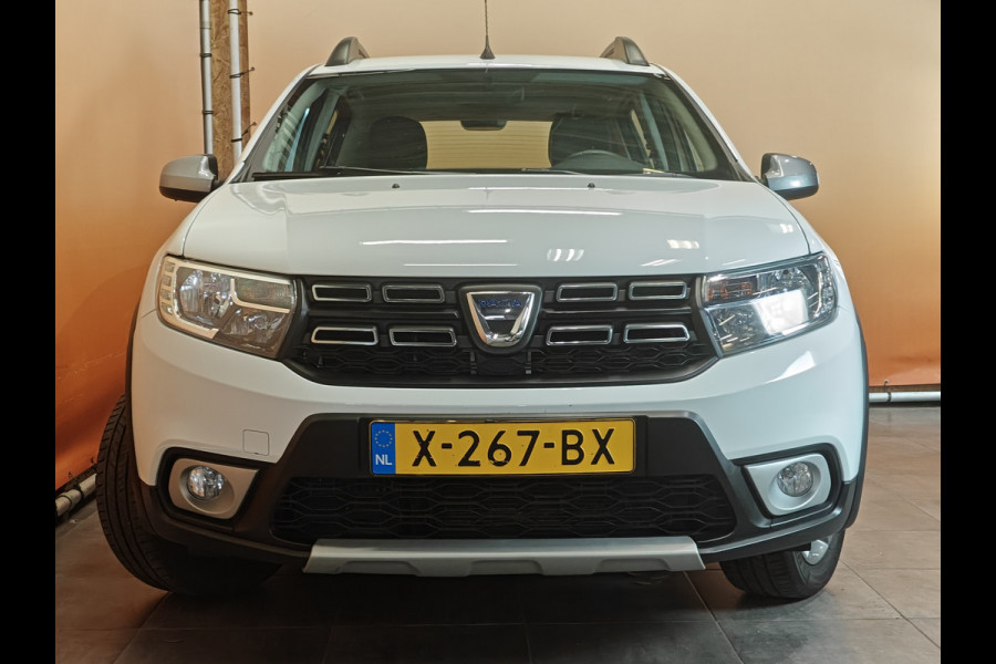 Dacia Sandero 0.9 TCe SL Stepway navigatie | stoelverw | pdc | cruise dealer onderhouden