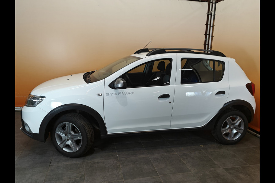 Dacia Sandero 0.9 TCe SL Stepway navigatie | stoelverw | pdc | cruise dealer onderhouden