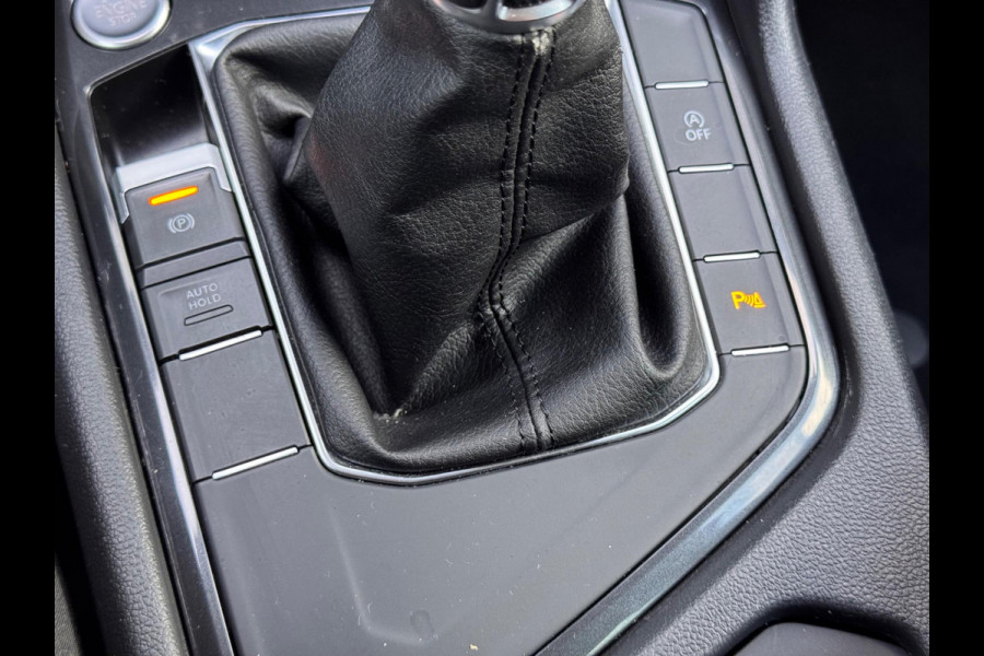 Volkswagen Tiguan 1.4 TSI Comfortline Business AppleCarPlay/Keyless Volkswagen Tiguan 1.4 TSI Comfortline Business AppleCarPlay/Keyless