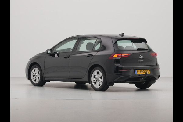 Volkswagen Golf 1.5 TSI 130pk Life Business Navigatie Trekhaak Stoelmemory Camera Stoel/stuurverwarming Carplay 217