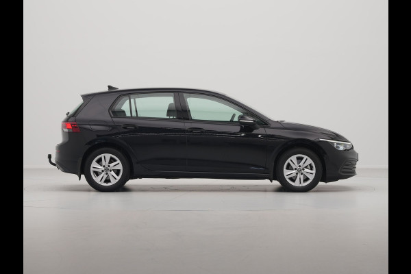 Volkswagen Golf 1.5 TSI 130pk Life Business Navigatie Trekhaak Stoelmemory Camera Stoel/stuurverwarming Carplay 217
