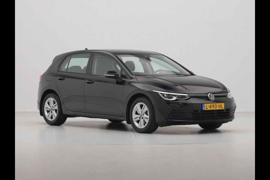 Volkswagen Golf 1.5 TSI 130pk Life Business Navigatie Trekhaak Stoelmemory Camera Stoel/stuurverwarming Carplay 217