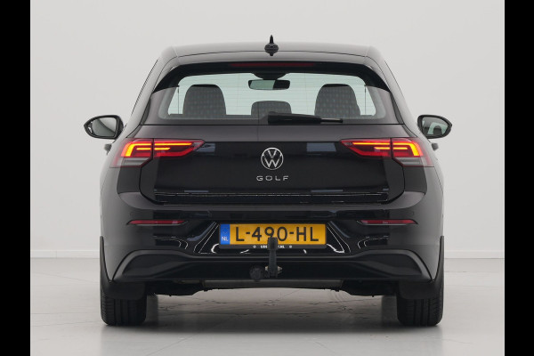 Volkswagen Golf 1.5 TSI 130pk Life Business Navigatie Trekhaak Stoelmemory Camera Stoel/stuurverwarming Carplay 217