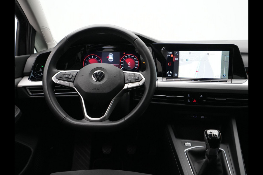Volkswagen Golf 1.5 TSI 130pk Life Business Navigatie Trekhaak Stoelmemory Camera Stoel/stuurverwarming Carplay 217