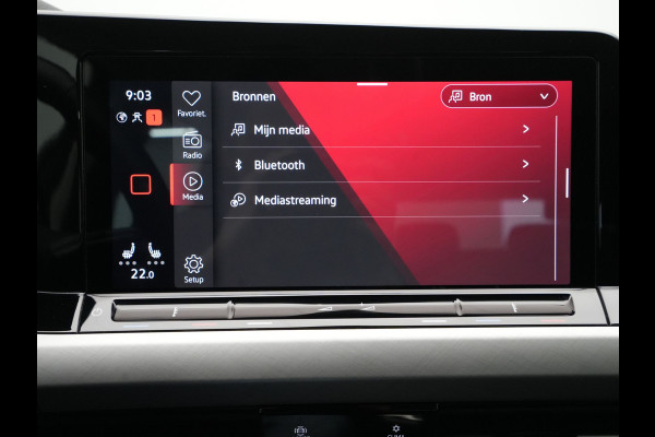 Volkswagen Golf 1.5 TSI 130pk Life Business Navigatie Trekhaak Stoelmemory Camera Stoel/stuurverwarming Carplay 217