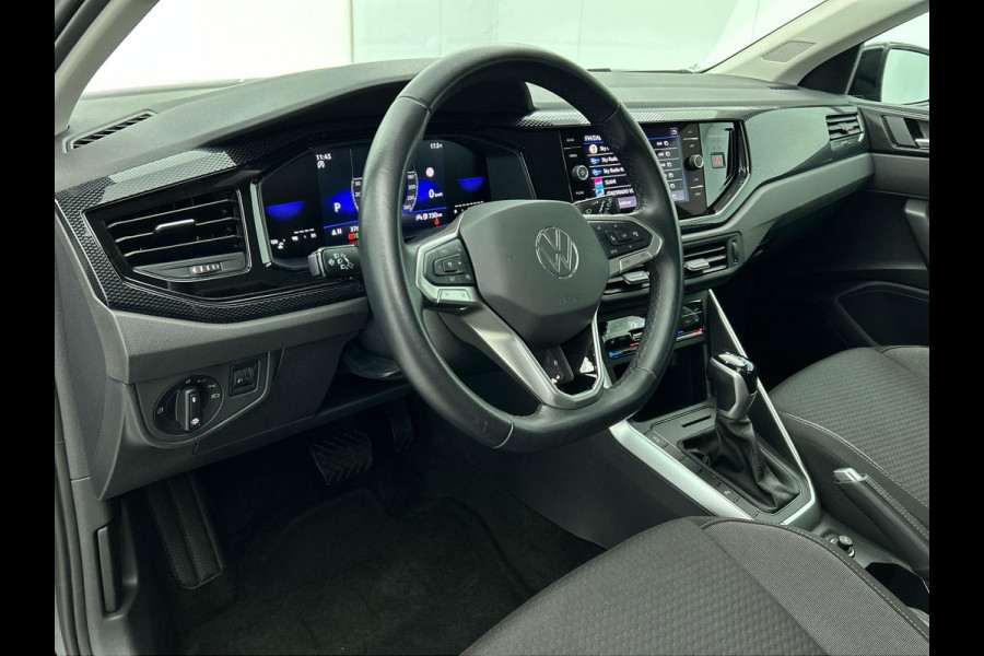Volkswagen Polo 1.0 TSI 95pk DSG Life Business Navigatie Apple Carplay/Android Auto Adaptive Cruise Control Parkeersensoren Stoelverwarming Virtual Cockpit Climate Control Lichtmetalen velgen
