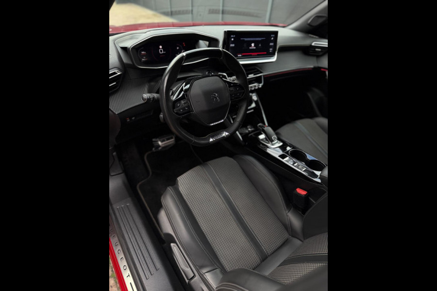 Peugeot 2008 1.2 PureTech GT-line CarPlay Camera